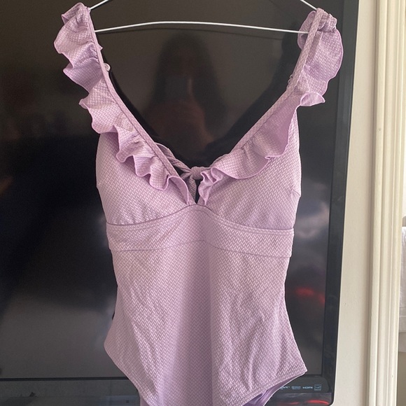 Cupshe Other - Cupshe Mariah Ruffle Trim swimsuit - Lilac- XL